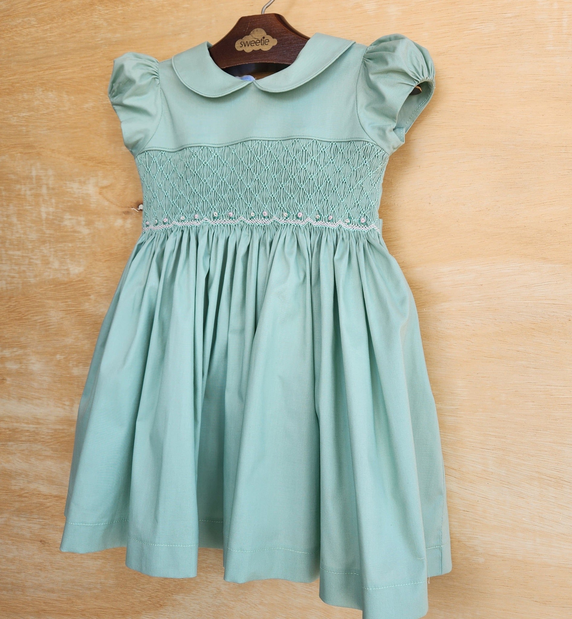 Vestido Bordado Infantil Clara Verde Celadon